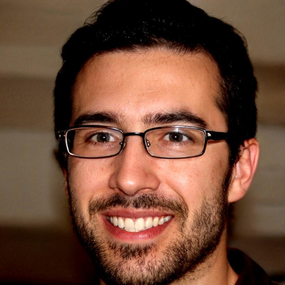 Carlos M., Ingeniero